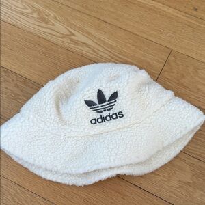 Adidas Cream Sherpa Bucket Hat